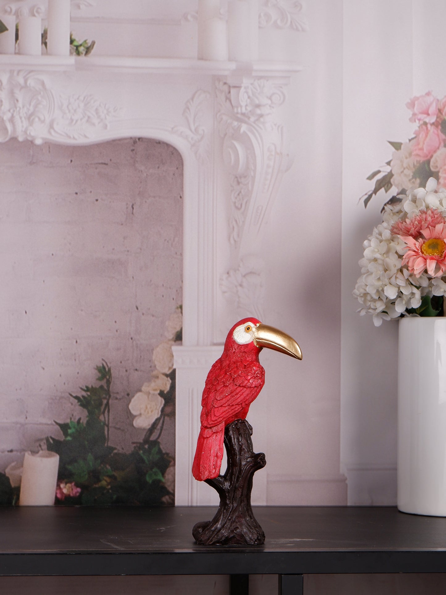 The white ink décor premium Bird Figurine
