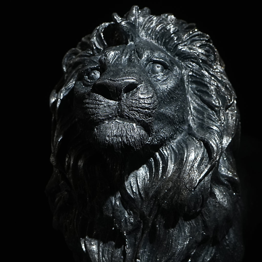 Regal Silver Lion Home Decor Showpiece