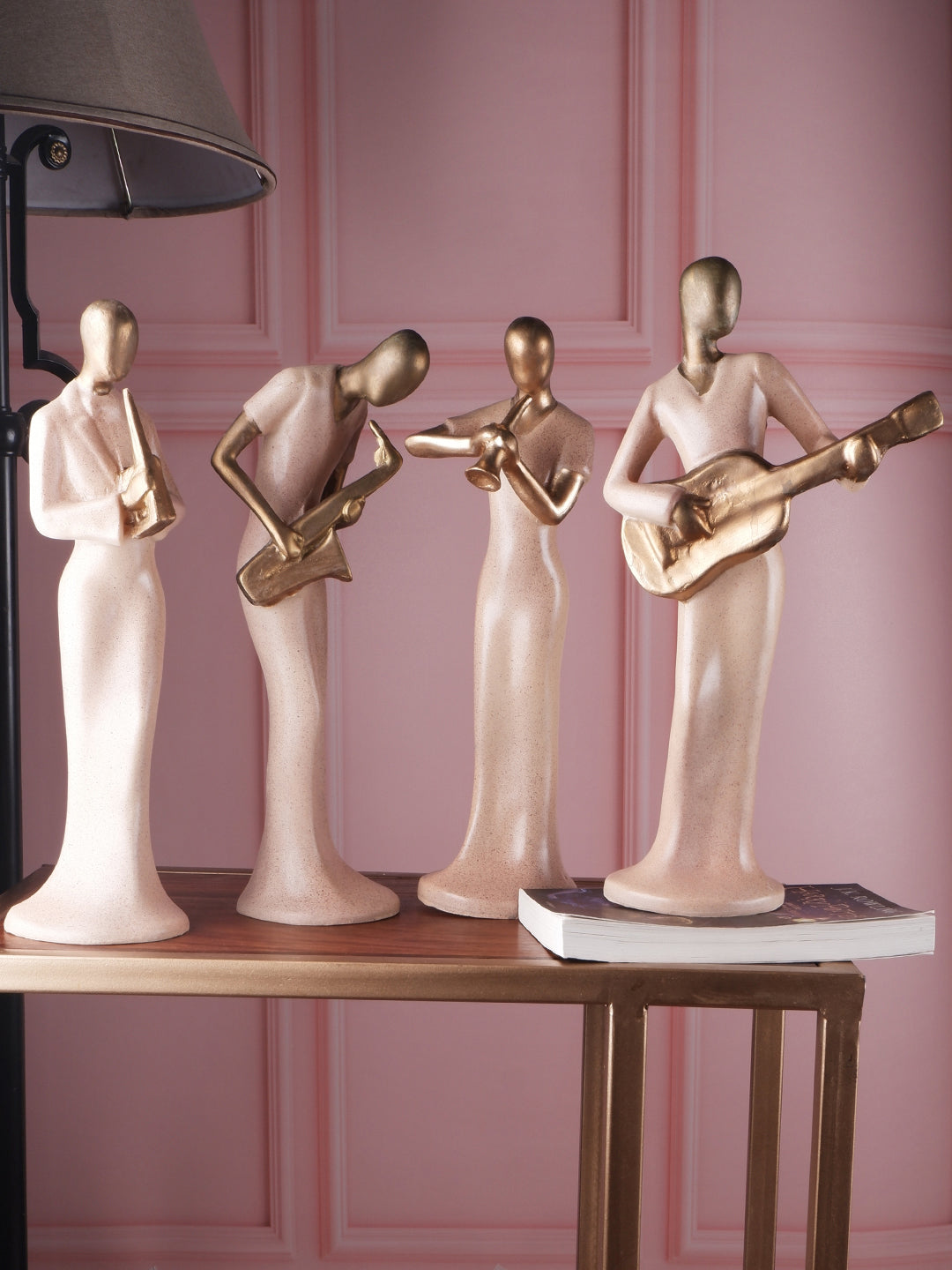 The white ink décor musician set of four premium gold
